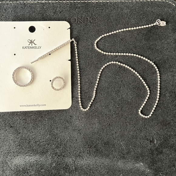 Unique Silver Rhinestone Circle Chain Earring and Hair Barrette Set - Picture 5 of 5